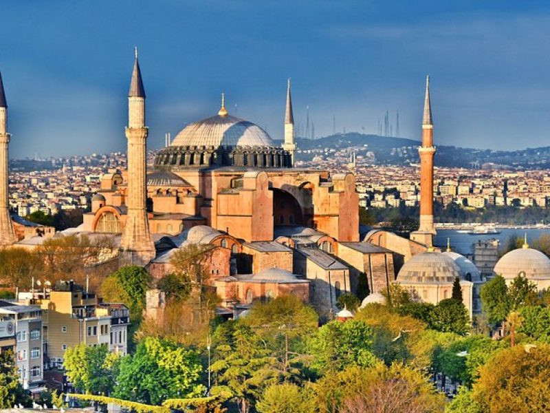 Your Istanbul Holiday Starts Here